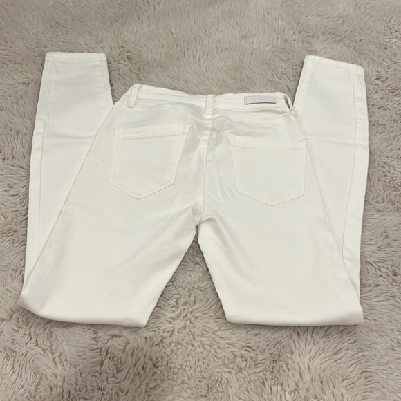 Blank NYC Mid-Rise Skinny Jeans - Picture 4 of 5